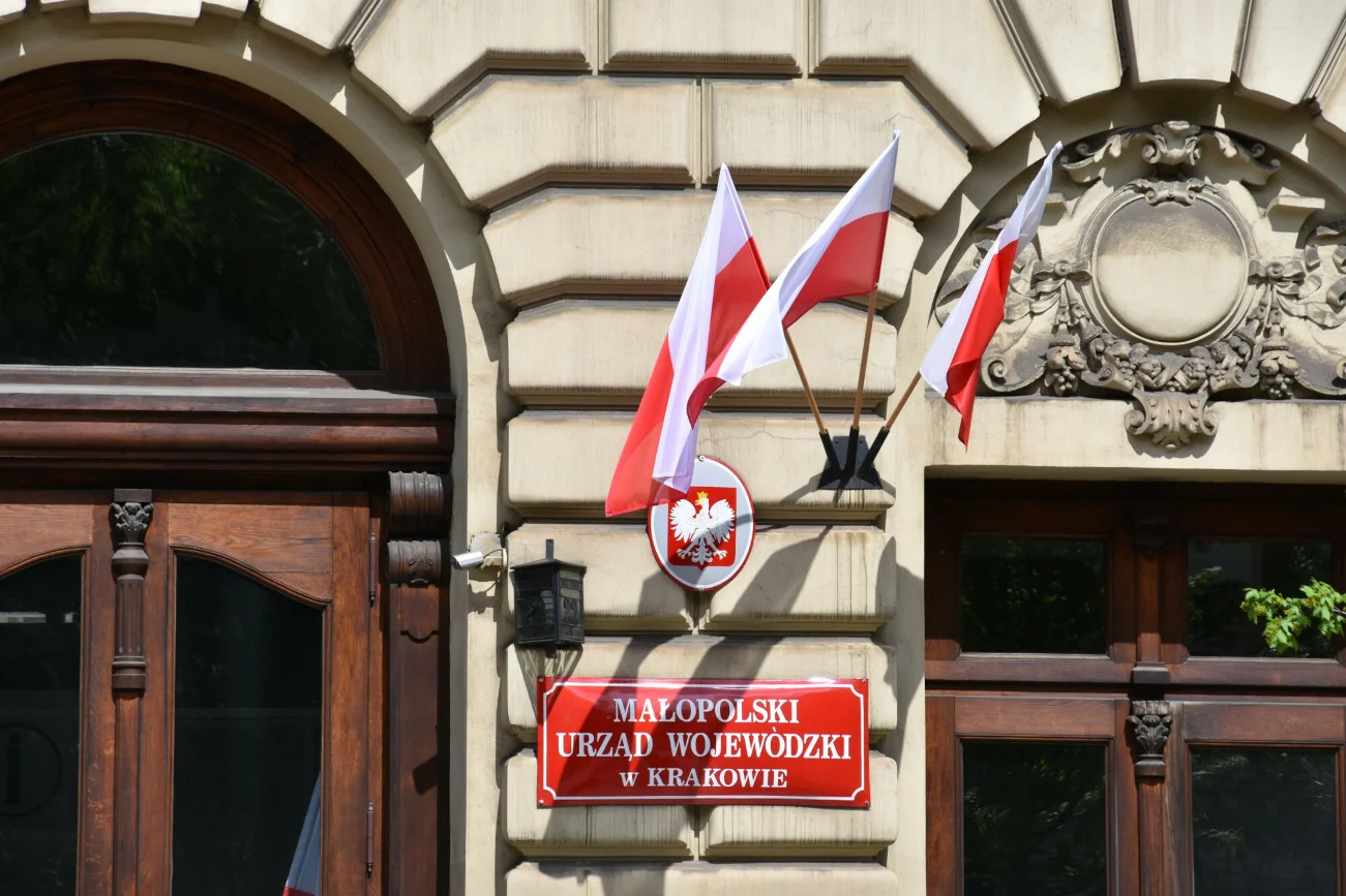 Deklaracja anty-LGBT. Małopolska odpowiedziała Komisji Europejskiej.
