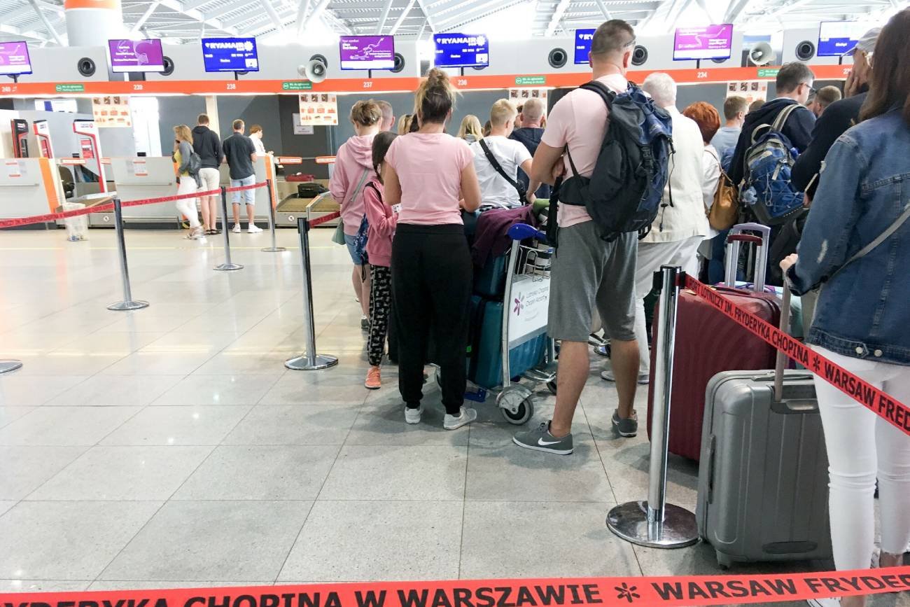 Na lotnisku Chopina zarekwirowano dziecku pistolet na wodę. Ojciec oburzony