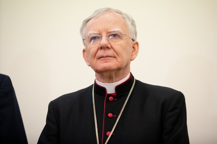 Abp Marek Jędraszewski znowu skrytykował strajk kobiet.