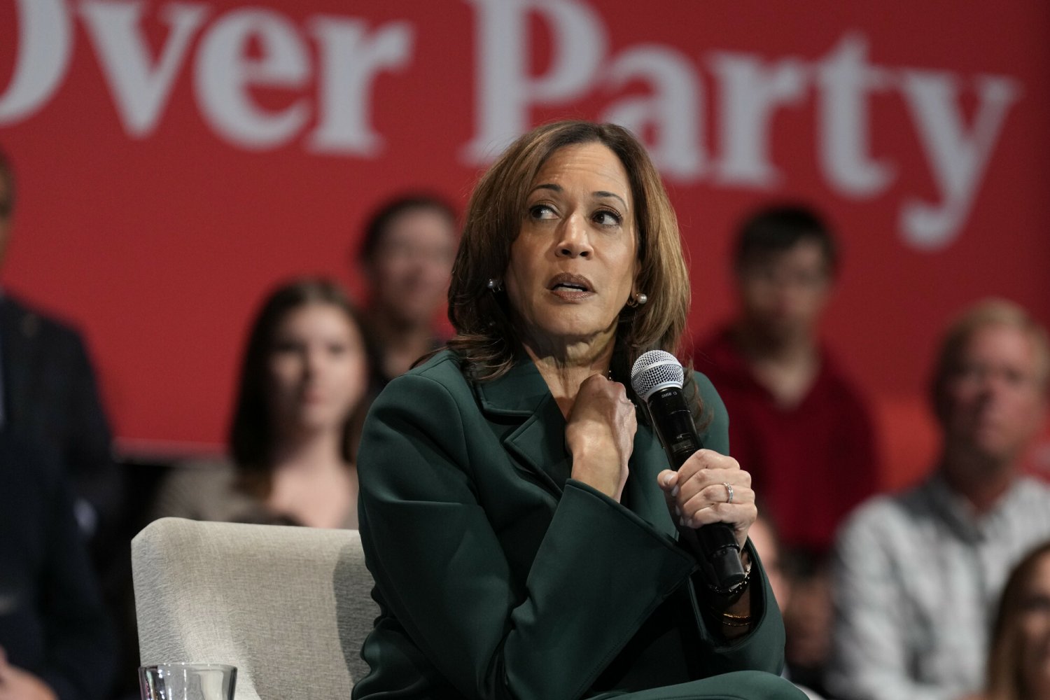 Na zdjęciu Kamala Harris, czyli kandydatka na prezydenta USA z ramienia Partii Demokratycznej.