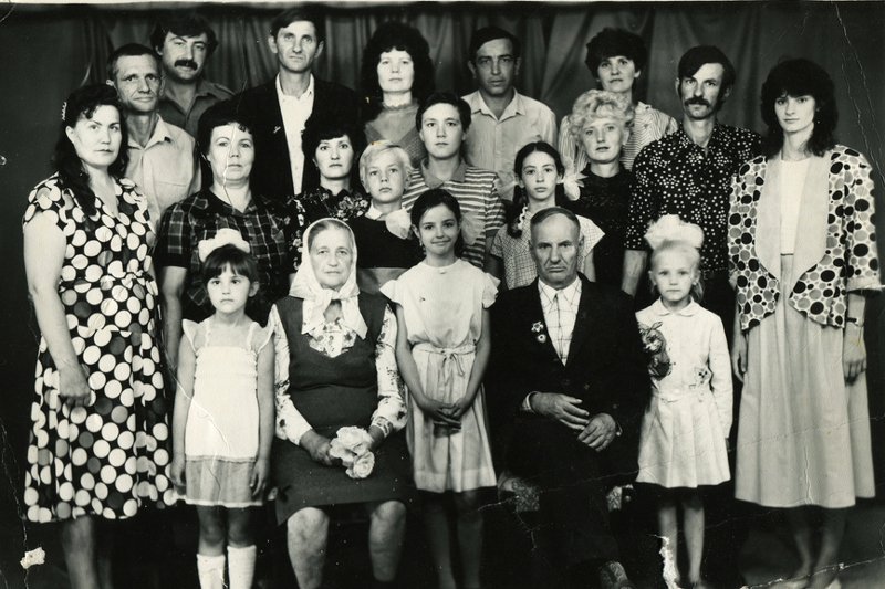 W Polsce wiele osób poszukuje członków swoich rodzin.