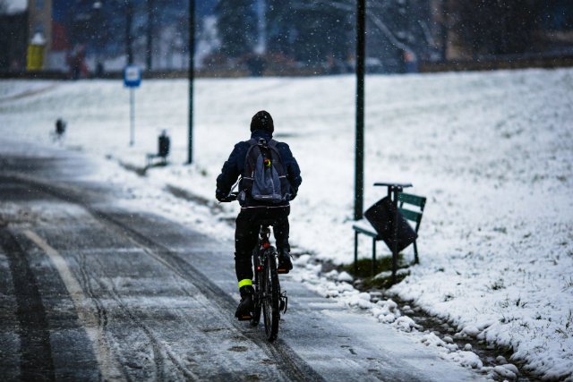 Do Krakowa zawitała wraz z końcem listopada prawdziwa zima. Mróz w nocy na południu może dojść nawet do minus 15 stopni.