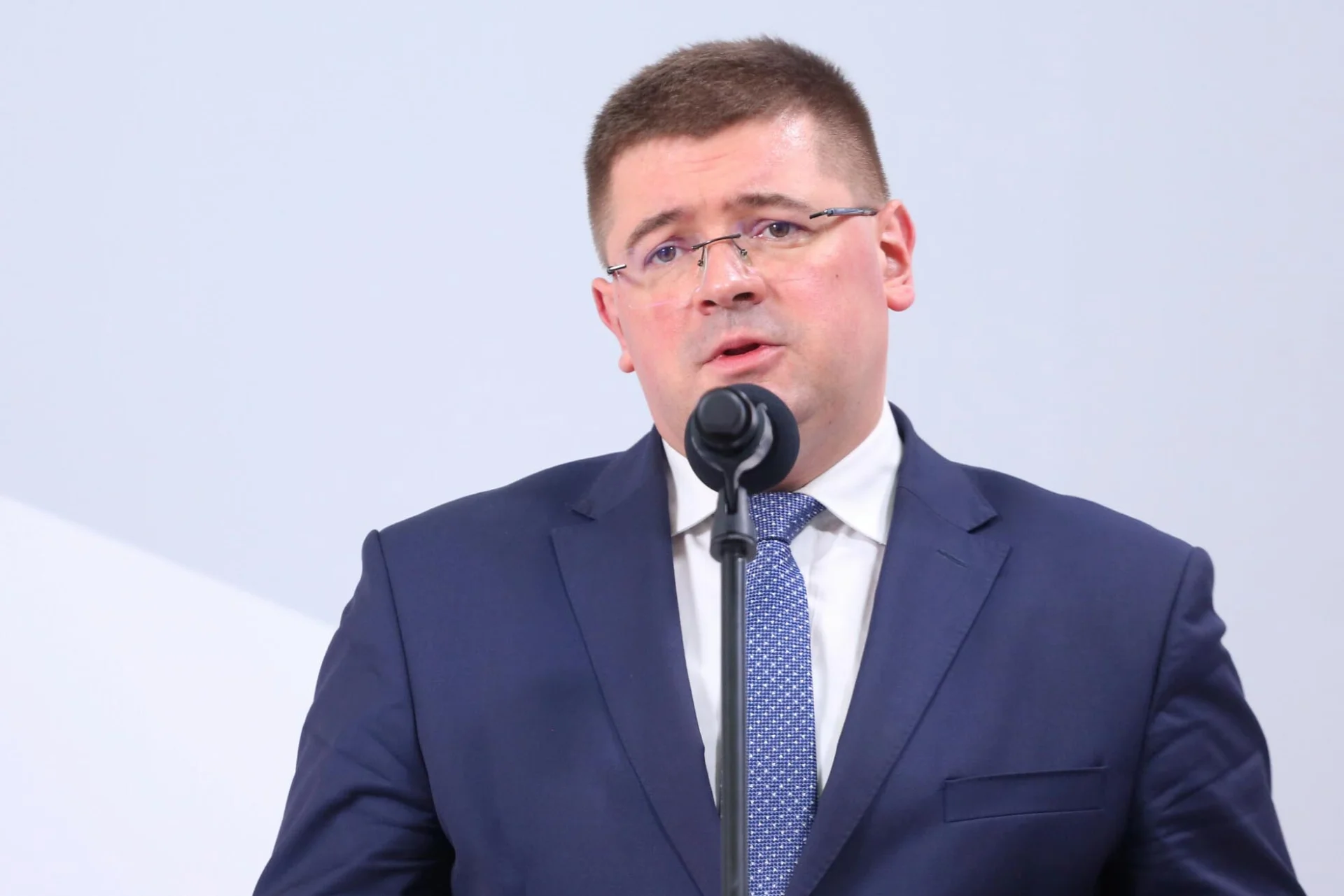 Wiceminister MEN o "ekoindoktrynacji" w szkołach.