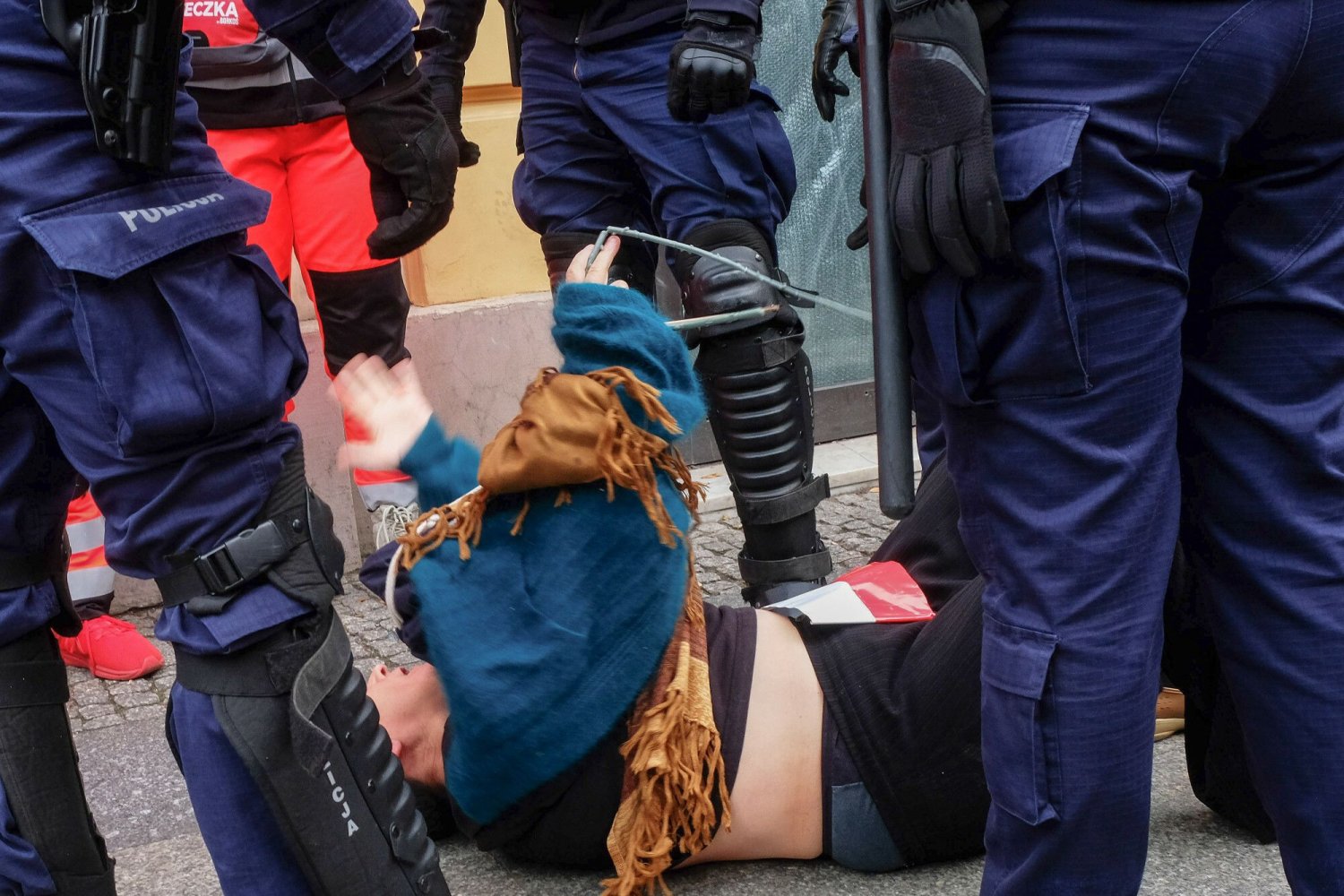 Policjanci wzięli do kotła kilkunastu członków ruchu Obywatele RP