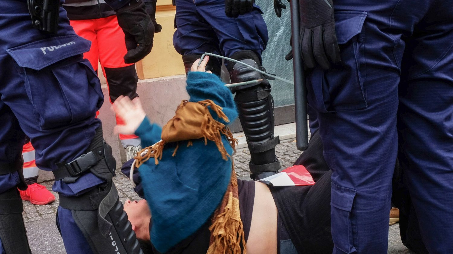 Policjanci wzięli do kotła kilkunastu członków ruchu Obywatele RP