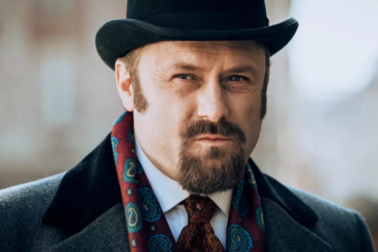znachor netflix leszek lichota recenzja opinia