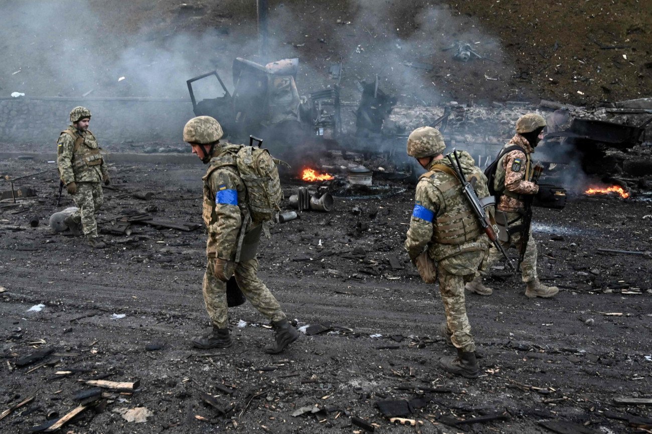 Ukraińscy żołnierze potrzebują wsparcia. Walczą także ochotnicy.