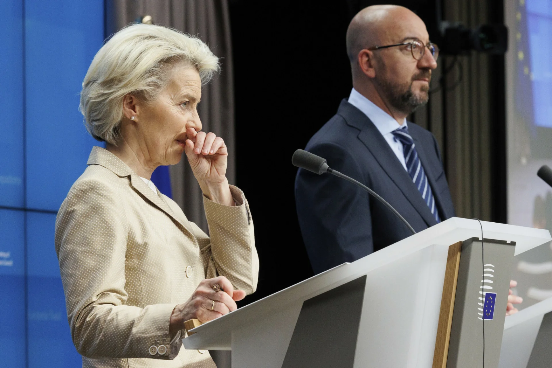 Napięte relacje pomiędzy szefową Komisji Europejskiej a przewodniczącym Rady Europejskiej mogą doprowadzić do osłabienia pozycji UE na arenie międzynarodowej.