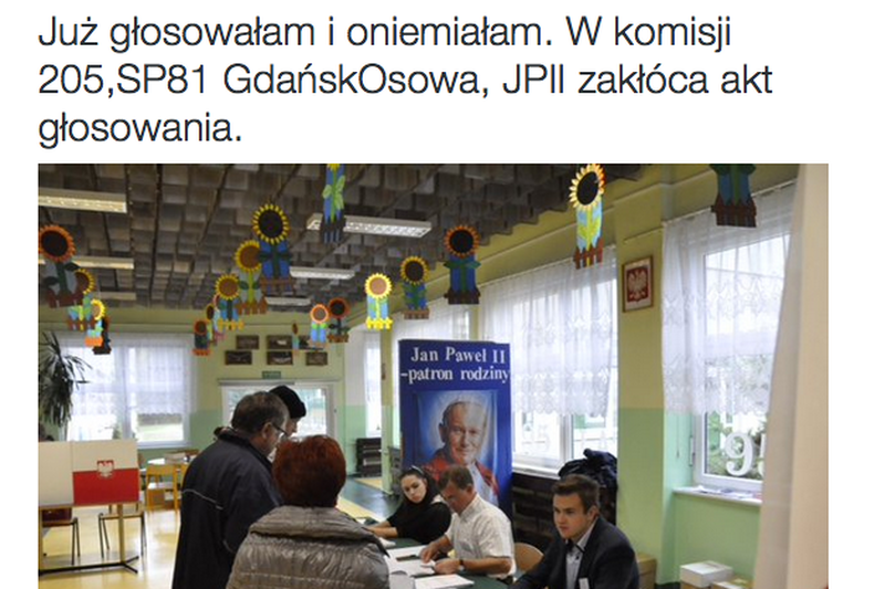 Joanna Senyszyn skarży się na obraz z Janem Pawłem II w komisji wyborczej