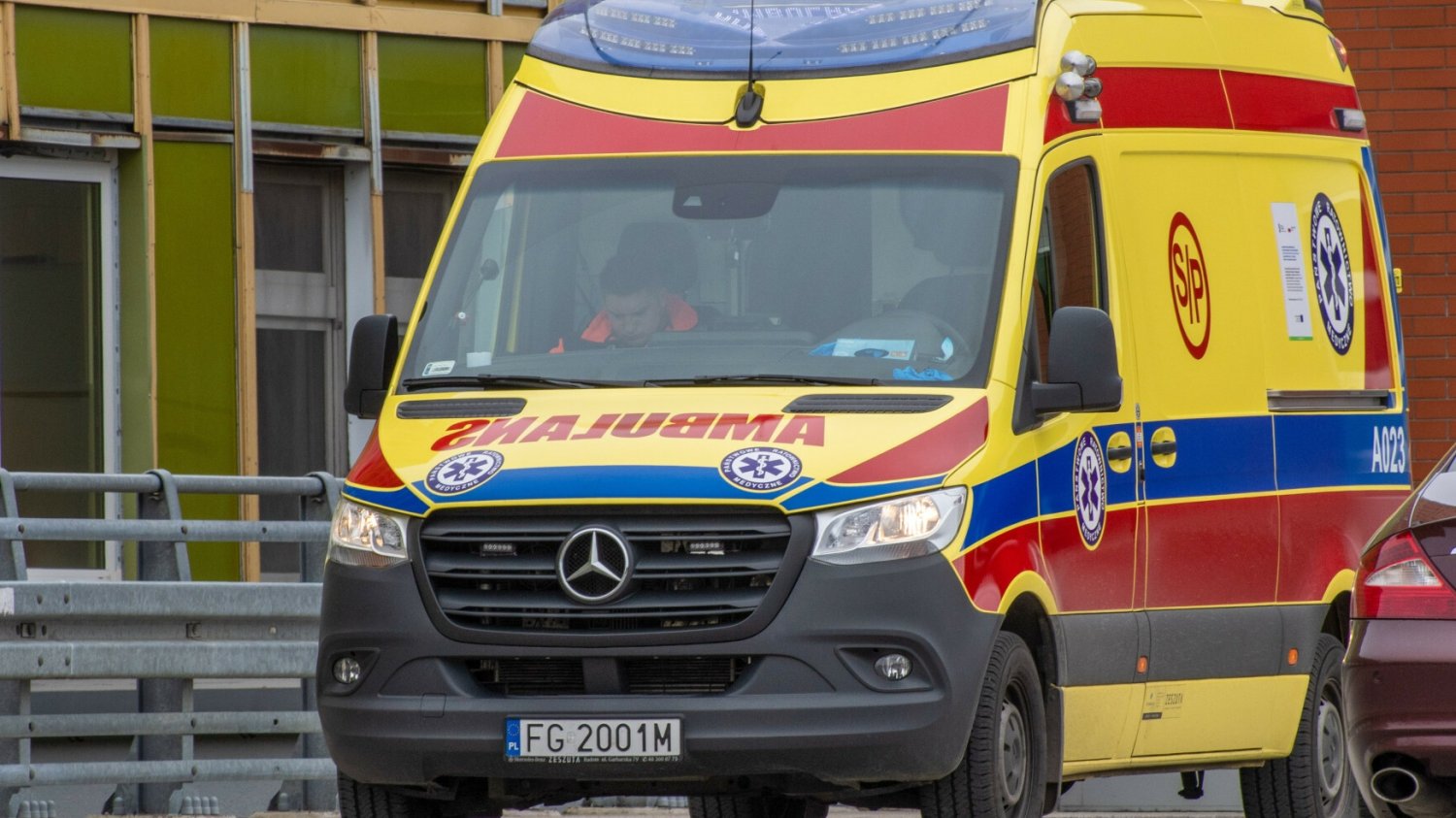 Powiedział żonie, że zjadł muchomora i źle się czuje. Szukała go policja.