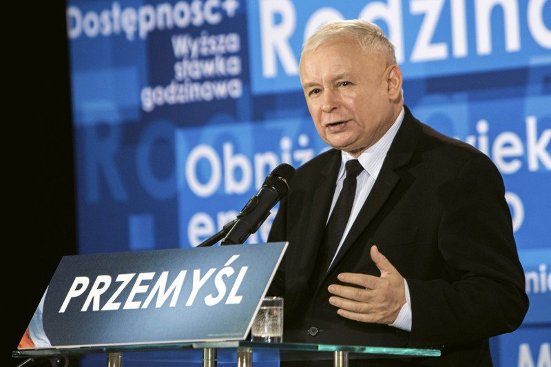 Zarząd PiS w Przemyślu podał się do dymisji.