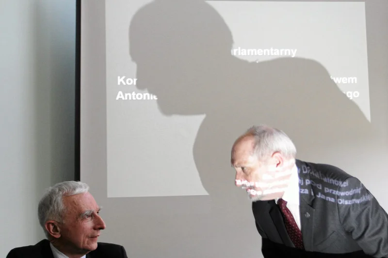 Czy cień Antoniego Macierewicza rzuci blady postrach na członków obecnego rządu po wyborach?