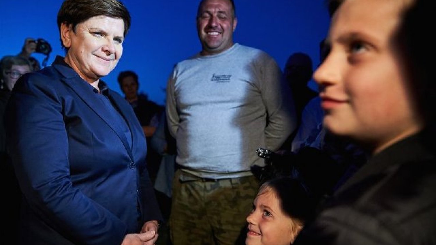 Beata Szydło (i nie tylko ona) spóźniła się z odwiedzinami poszkodowanych regionów. Jednak Mariusz Błaszczak zapewniał dziś, że wszystko było jak należy.