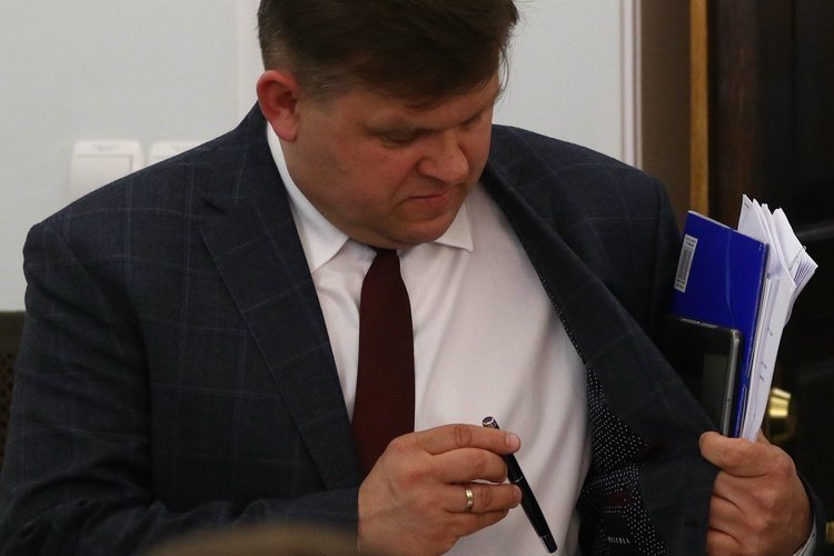 U wiceszefa MON potwierdzono zakażenie koronawirusem.