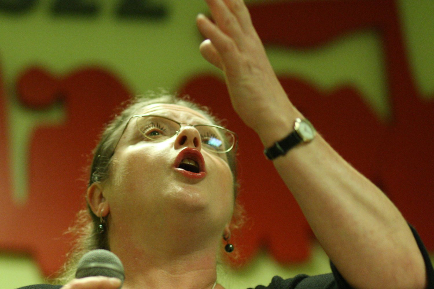 Krystyna Pawłowicz po raz kolejny napisała na Twitterze o protestujących w Sejmie.