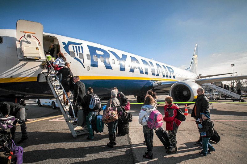 Chcecie rozliczać pana Dudę? Rozliczymy was z obietnic emigracji. Młodzi PiS-owcy wychodzą z Ciemnogrodu