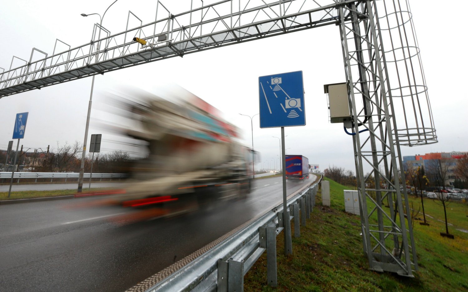 Ważna zmiana przepisów dla kierowców w 2025 roku. Nawet 30 tys. zł kary