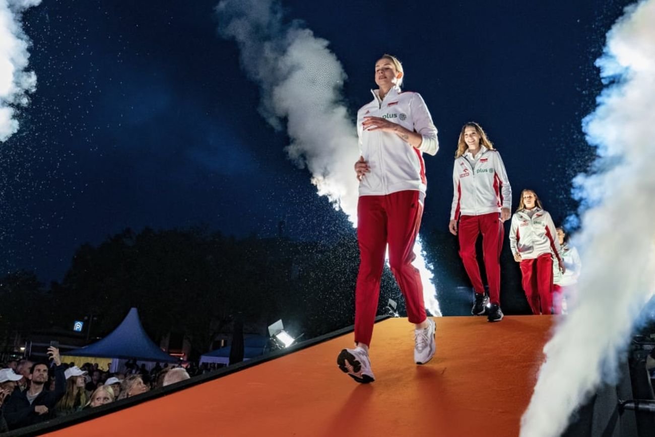 Disco polo i wielka feta. Takiego powitania w Holandii nasza kadra się nie spodziewała