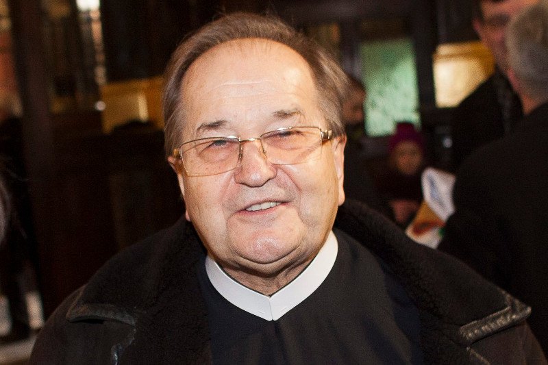 "Gazeta Wyborcza" uważa, że to pieniądze są głównym motywem powstania partii Ruch Prawdziwa Europa.