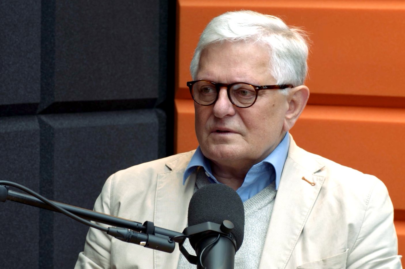 W najnowszym odcinku "ALLEGRO MA NON TROPPO", czyli godziny z Jackiem, gościem był dziennikarz Grzegorz Gauden. W najnowszym odcinku "ALLEGRO MA NON TROPPO", czyli godziny z Jackiem, gościem był dziennikarz Grzegorz Gauden.