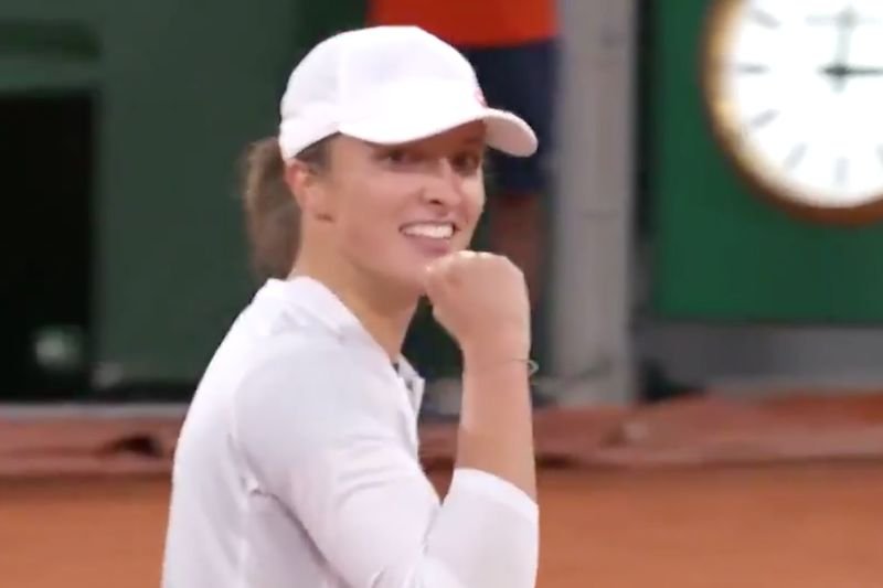 Iga Świątek awansowała do ćwierćfinału French Open w Paryżu.