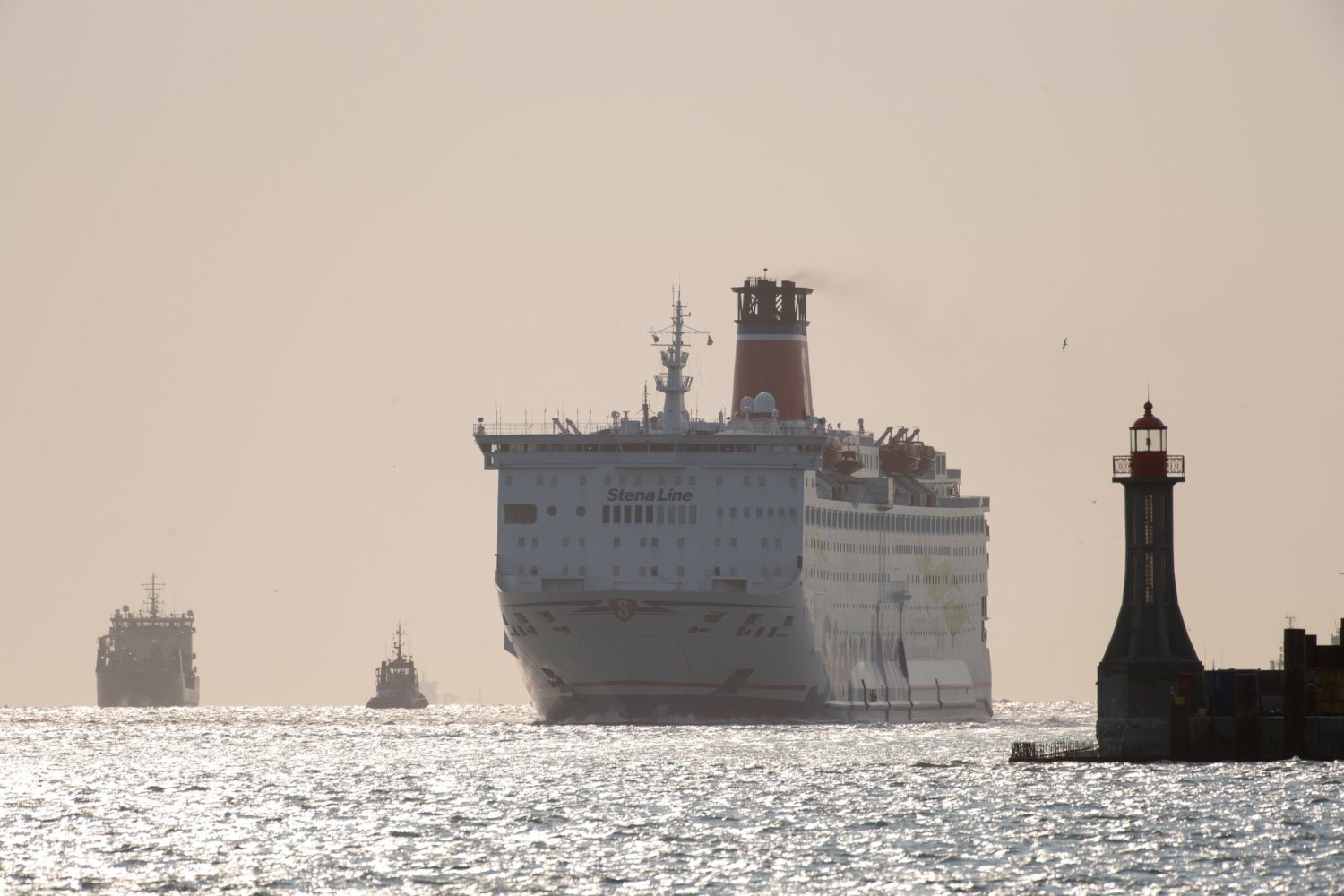 Dziecko i jego matka wypadli z promu na Bałtyku. Oboje nie żyją. (Zdjęcie poglądowe) Akcja ratunkowa na promie Stena Spirit operatora Stena Line.