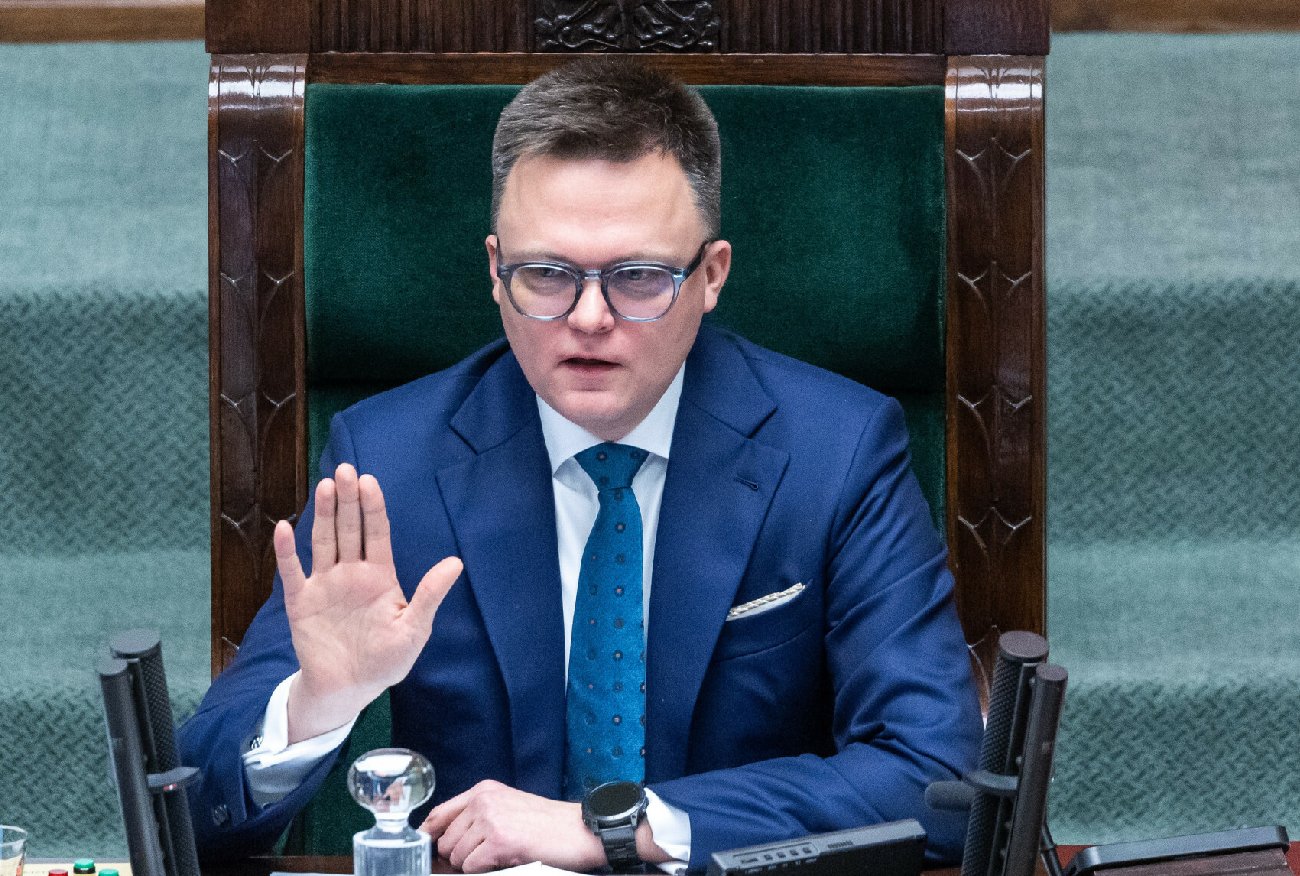 Wiadomo, co z krzyżem w Sejmie. Szymon Hołownia: Ja bym go tam nie wieszał.