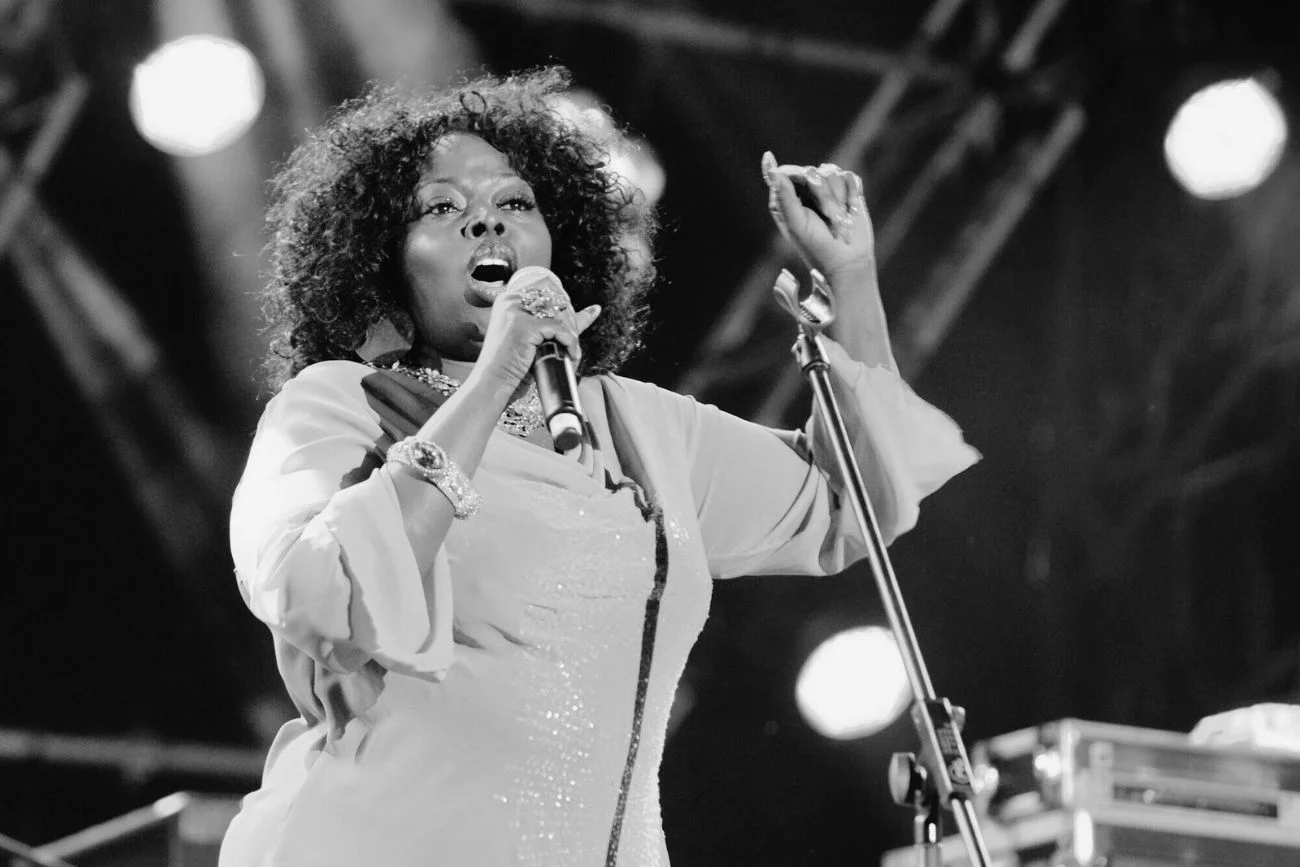 Angie Stone nie żyje Angie Stone zginęła w wypadku samochodowym