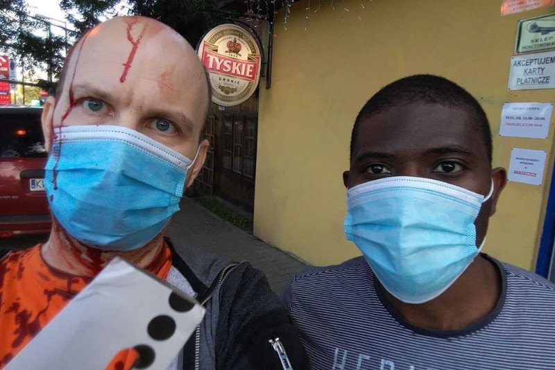 Marek Czerwiński został pobity po tym, jak wstawił się za czarnoskórym pasażerem autobusu w Wieliczce.