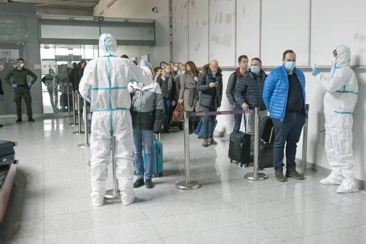 W środę w Rosji odnotowano ponad 20 tysięcy nowych zakażeń koronawirusem, co jest najwyższym dobowym wzrostem zachorowań od końca stycznia.