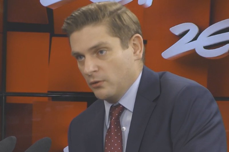 Kempa "nie rozróżnia pewnych rzeczy". Kolega z rządu wbija szpilę szefowej Kancelarii Premiera w sprawie "tupolewizmu"