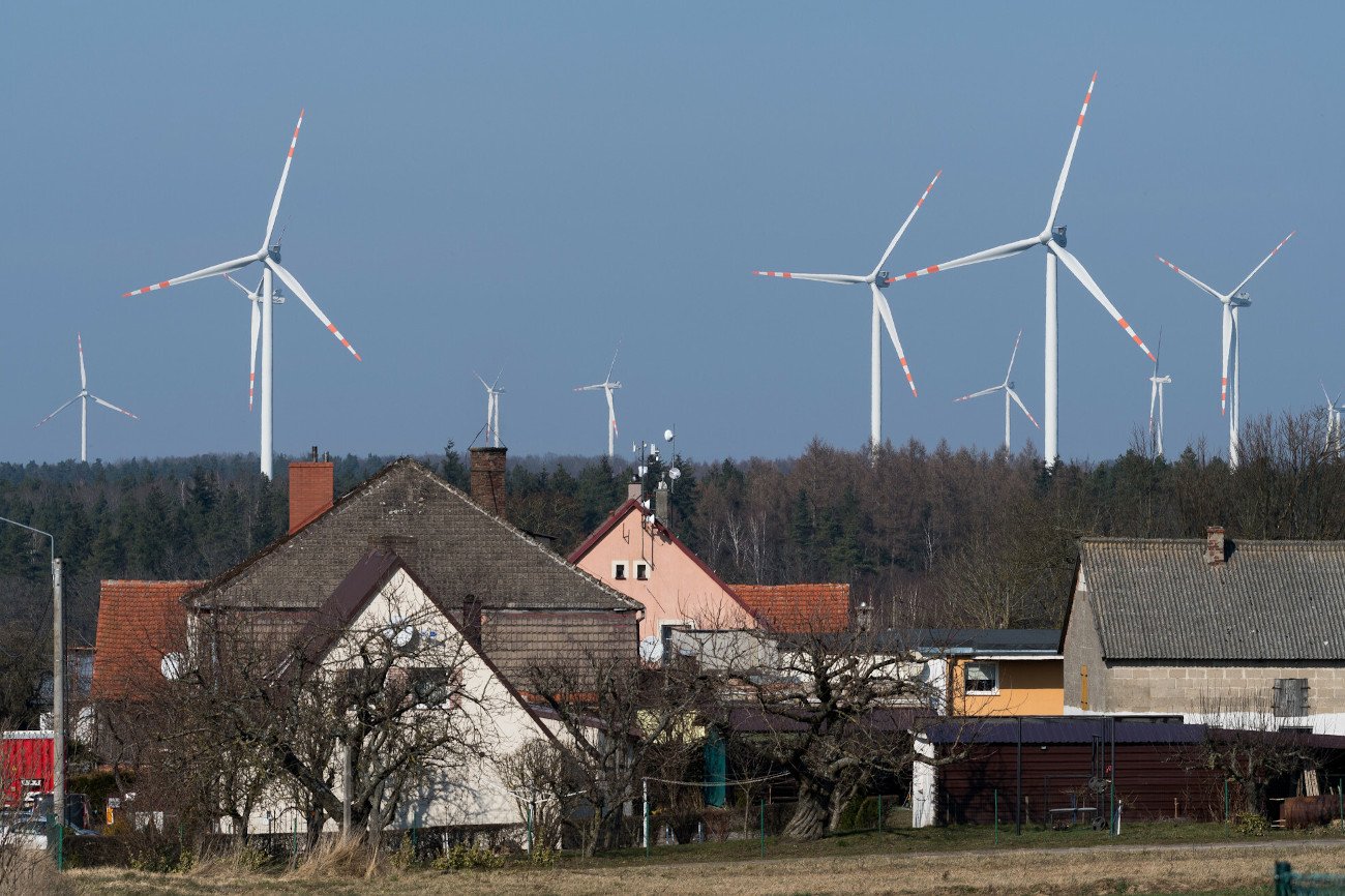 O co chodzi z ustawą wiatrakową?