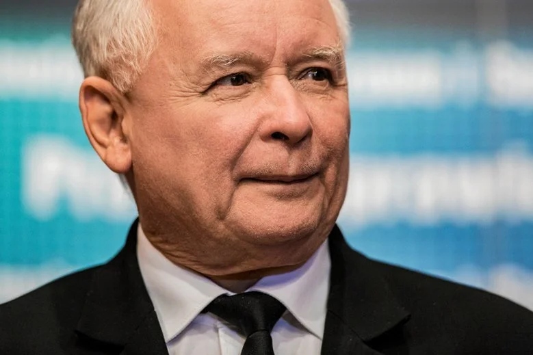 Jarosław Kaczyński może być zadowolony z nowego sondażu przed wyborami do PE.
