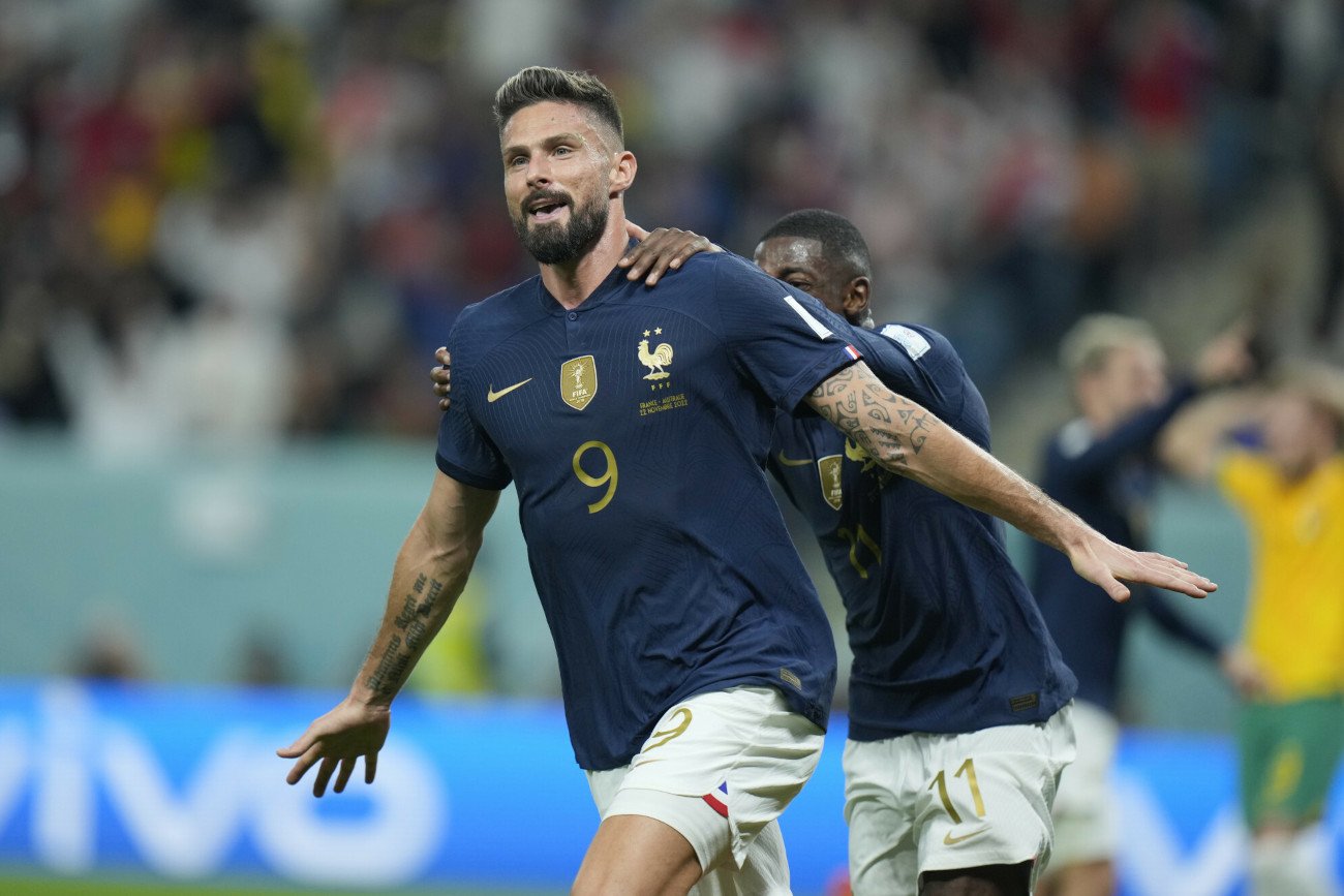 Olivier Giroud po raz kolejny świetnie spisał się w roli grającego na szpicy napastnika reprezentacji Francji.