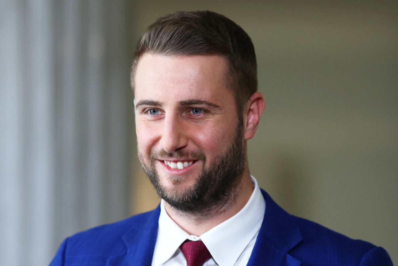 Miłosz Kłeczek przechodzi do TV Republika. "Tusk za nim tęskni"