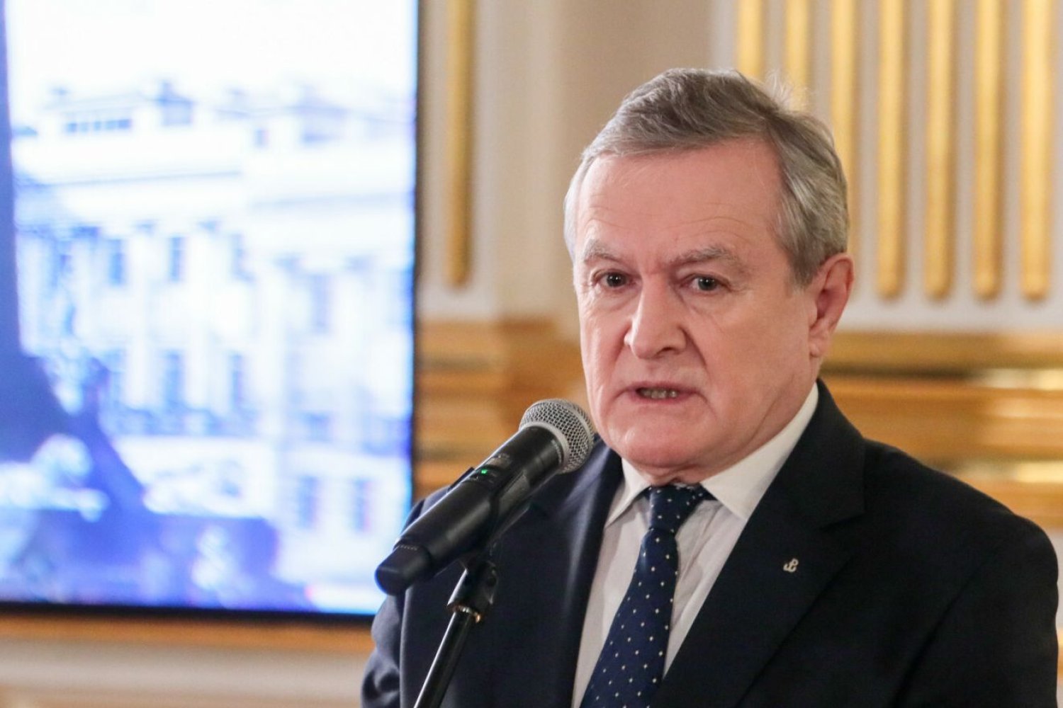 Piotr Gliński podczas ogłoszenia powołania spółki celowej przeznaczonej do wykonania odbudowy Pałacu Saskiego.