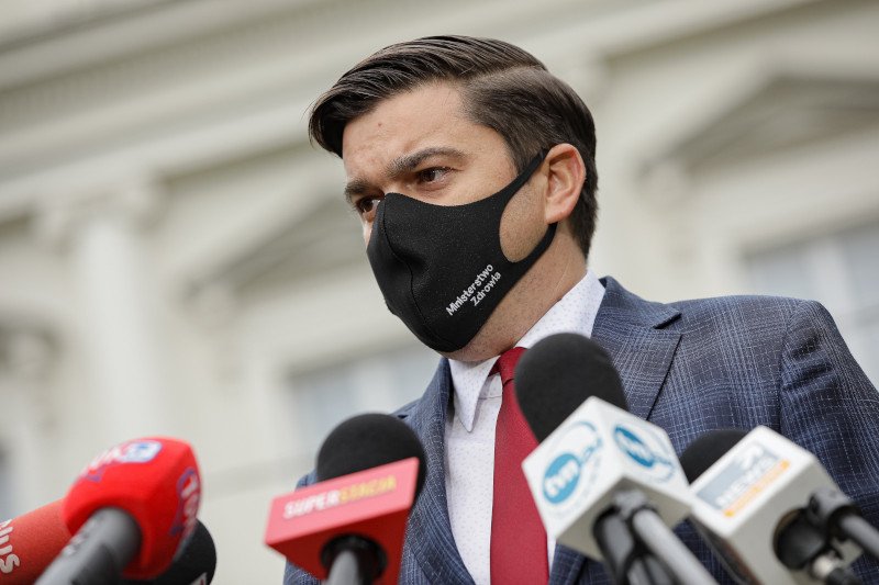 Rzecznik Ministerstwa Zdrowia przyznał, że szczepienia przeciw COVID-19 będą weryfikowane na przejściach granicznych.