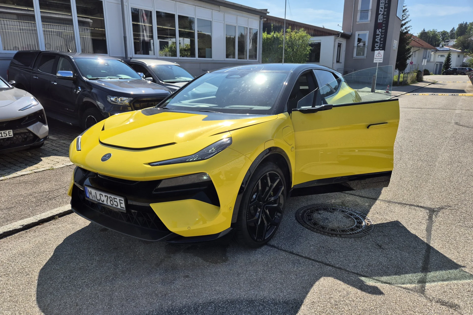 Oto nowy Lotus Eletre