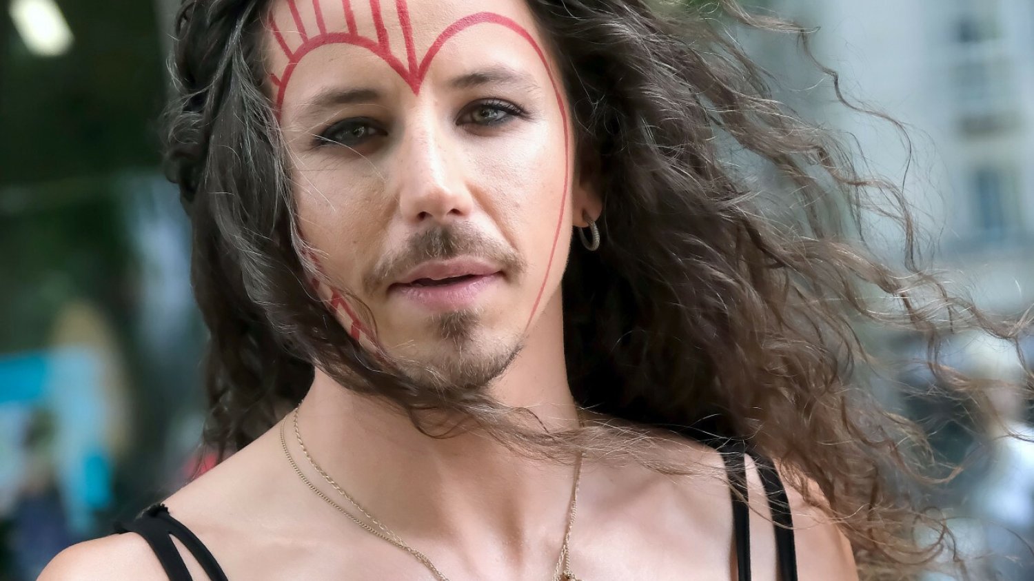 Michał Szpak w rozmowie z Klaudią Szarowską dla naTemat.pl/ Fest Festival