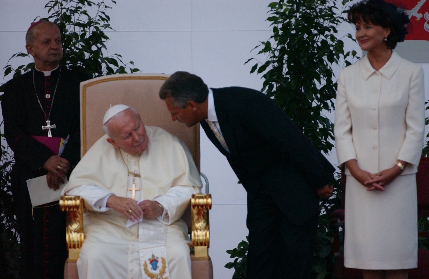 Aleksander Kwaśniewski i Jan Paweł II.