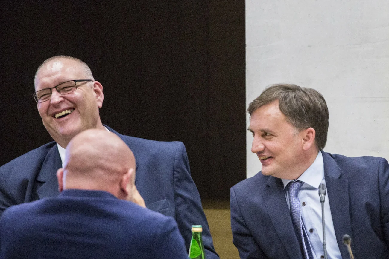 Sejmowa komisja sprawiedliwości i praw człowieka pozytywnie zaopiniowała kandydaturę Bogdana Święczkowskiego na sędziego Trybunału Konstytucyjnego.