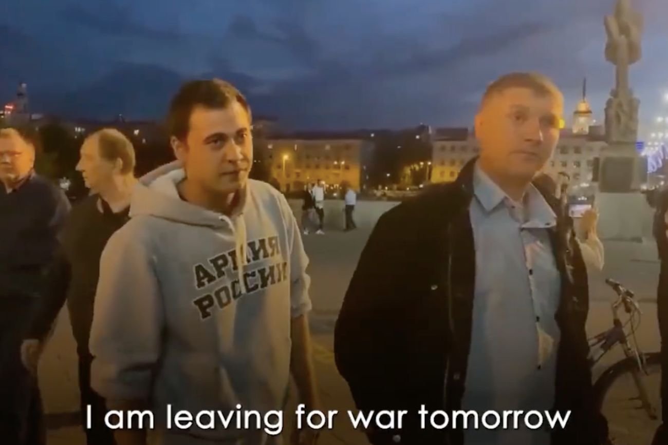 Nagranie z protestów w Rosji po ogłoszeniu przez Putina częściowej mobilizacji (Zrzut ekranu).