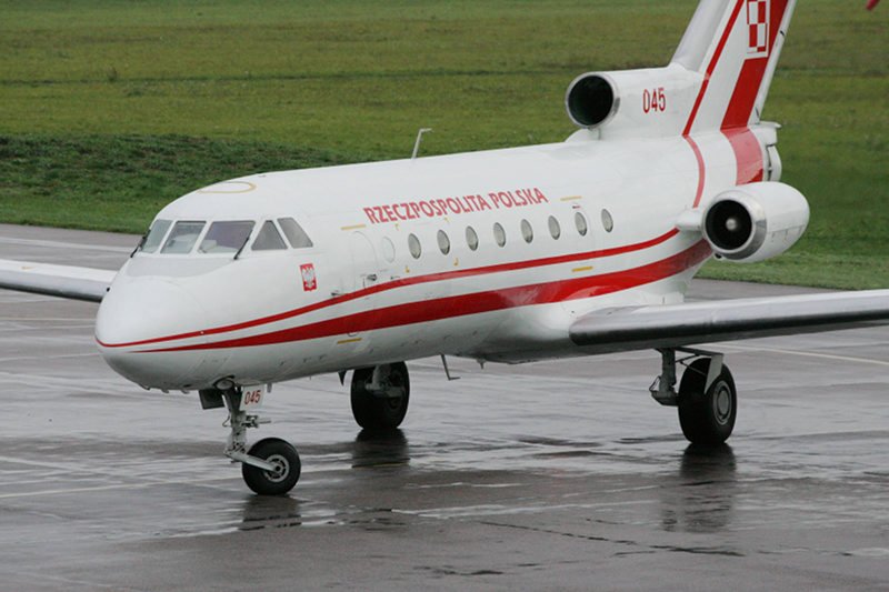 W sobotę samobójstwo popełnił technik Jaka-40, który wylądował w Smoleńsku przed Tupolewem.