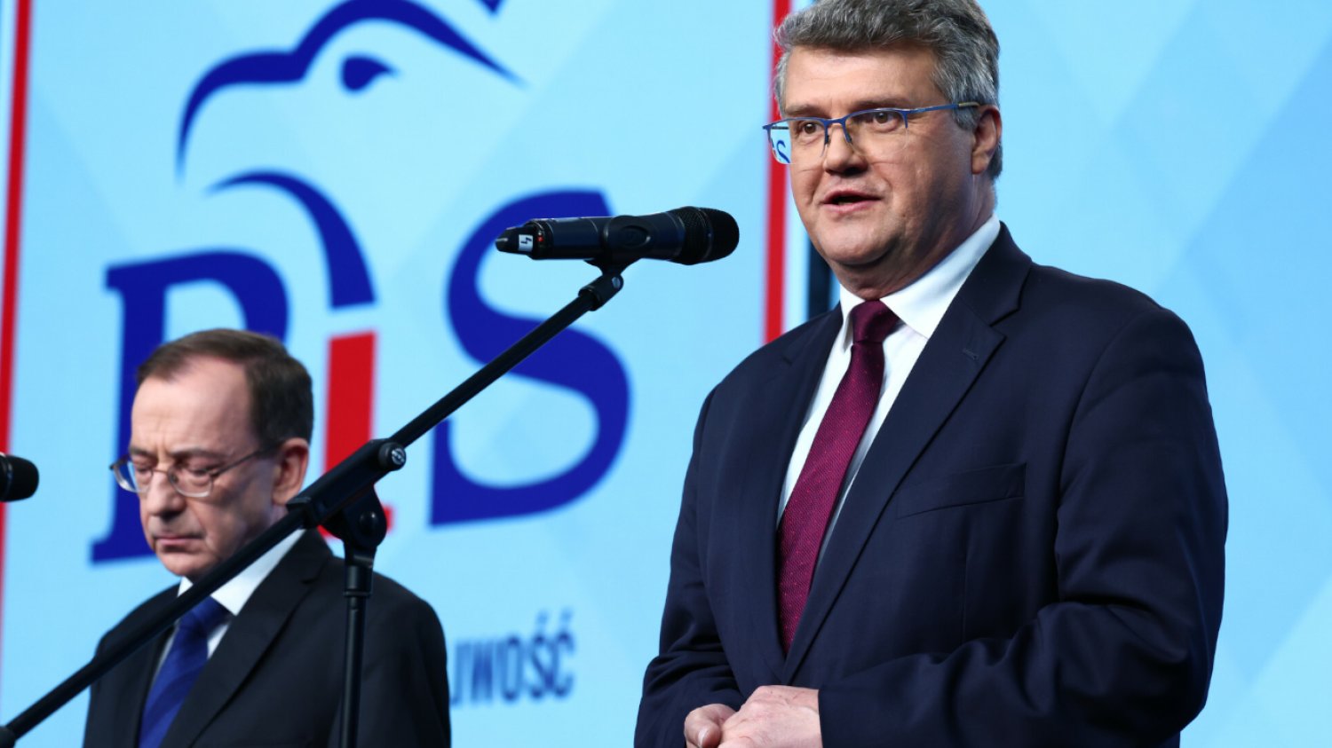 Eurowybory tuż za rogiem. Są przecieki, co z Kamińskim i Wąsikiem.