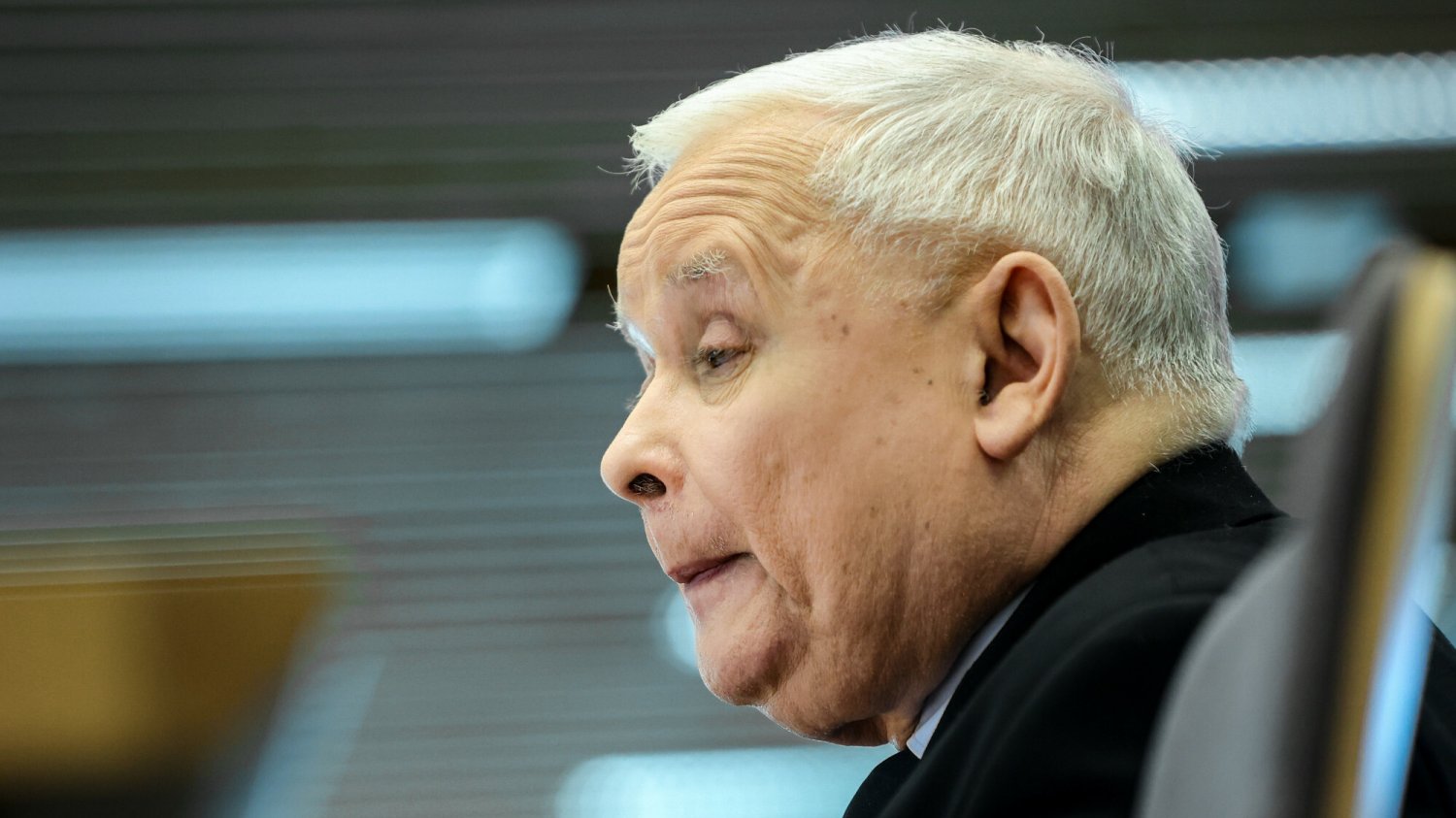 Prezes PiS Jarosław Kaczyński przed komisją śledczą ds. wyborów kopertowych zachowywał się jak nieprzygotowany uczeń.