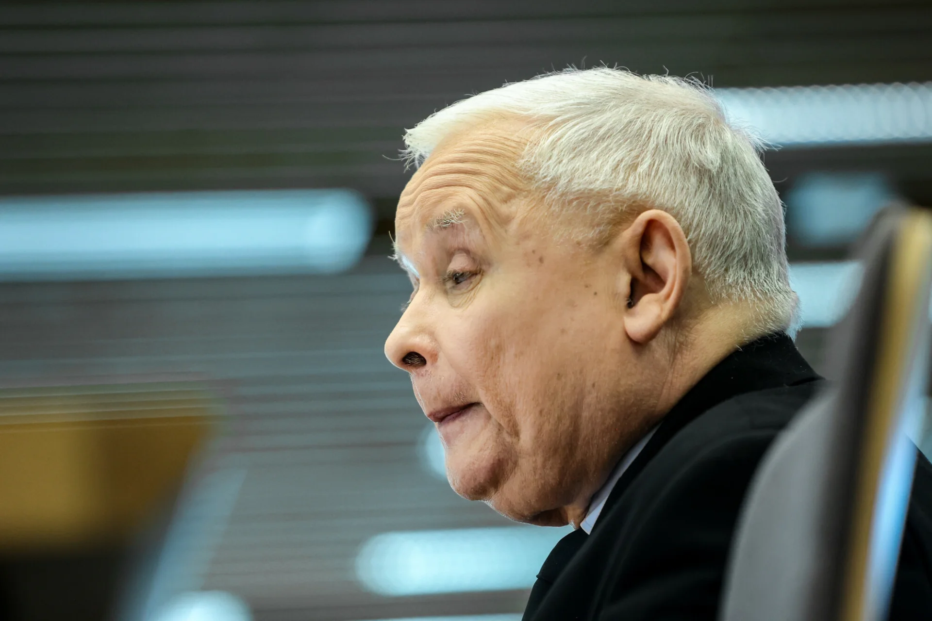 Prezes PiS Jarosław Kaczyński przed komisją śledczą ds. wyborów kopertowych zachowywał się jak nieprzygotowany uczeń.