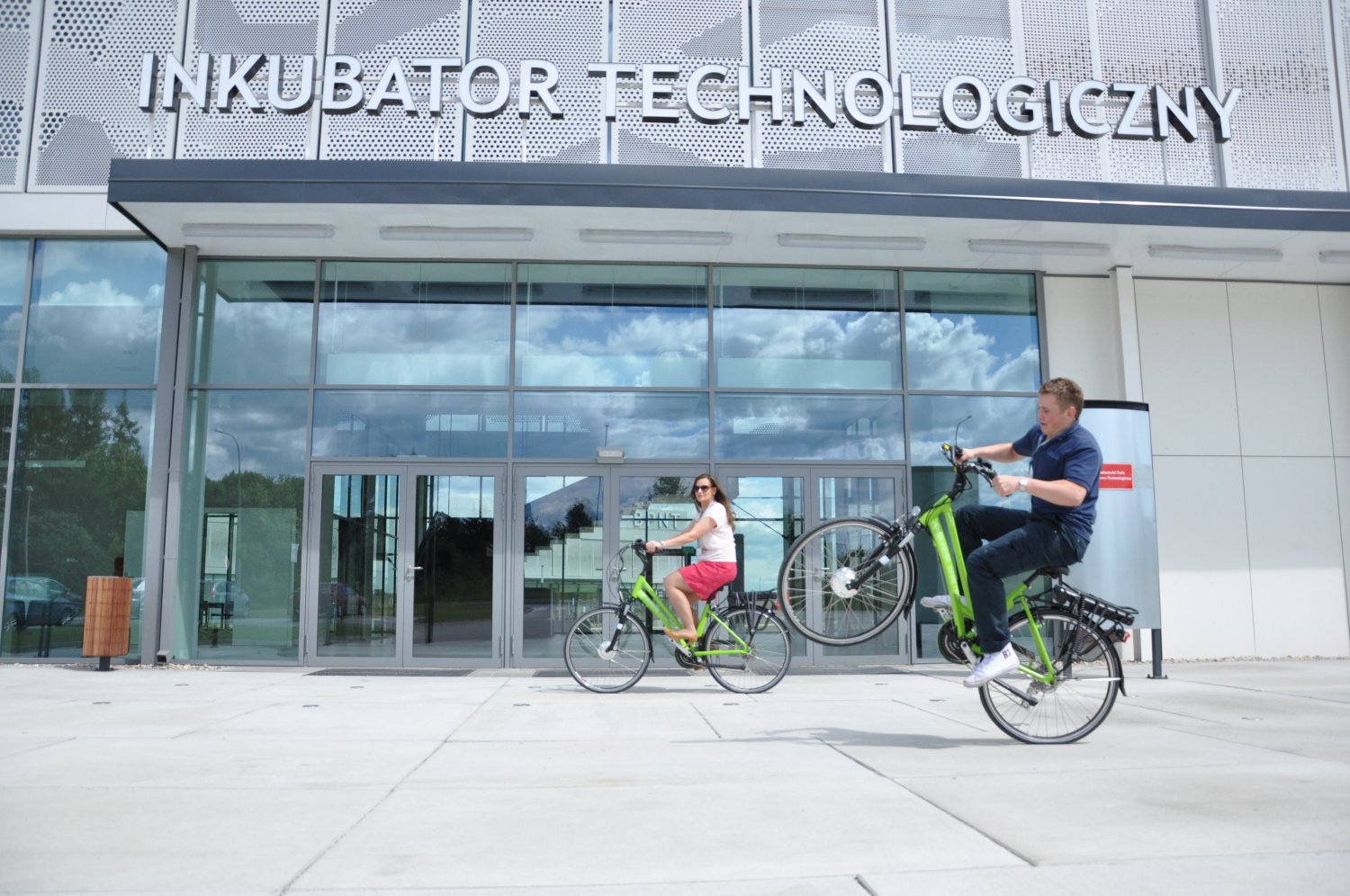 Zgadnijcie jaką prędkość osiąga rower elektryczny?