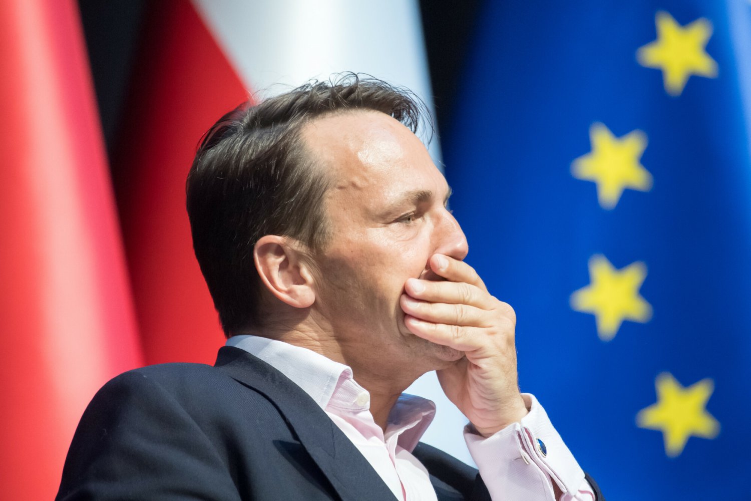 Radosław Sikorski alarmuje ws. zagrożeń mogących wynikać z wystąpienia Polski z Funduszu Odbudowy UE