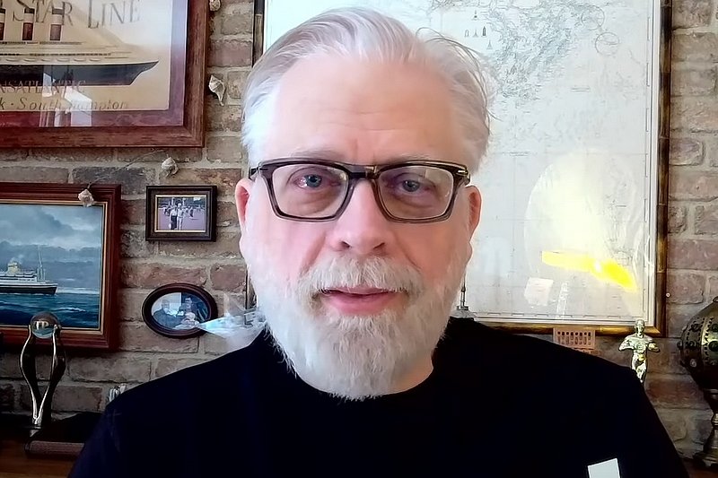 Tomasz Raczek został kuratorem serwisu filmowego ENTCLICK COM, na którym obejrzycie klasyki kina.