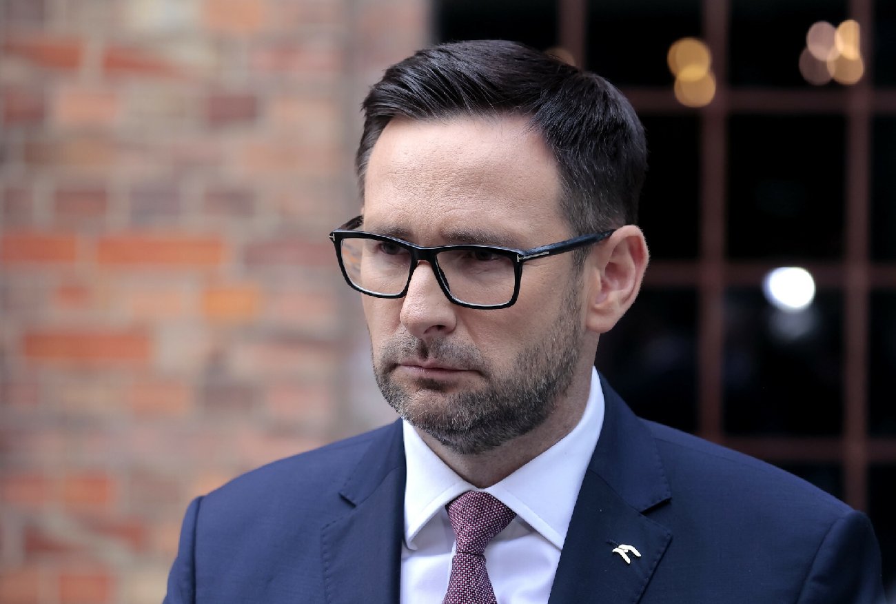 Kolejny trup wypadł z szafy Obajtka. "To najpilniej strzeżone tajemnice".